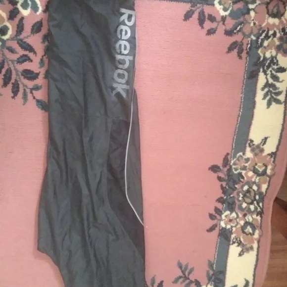 Men's Training Pants - Picture 5 of 10